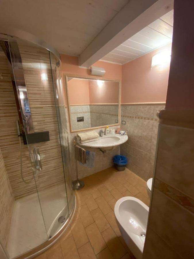 B&B Marina Fosdinovo Bagian luar foto
